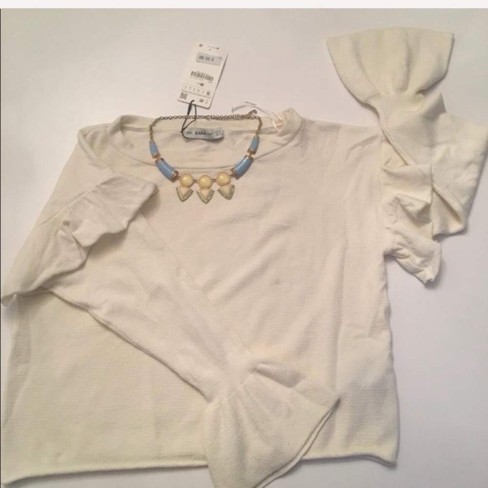 Zara off white ruffle‎ top